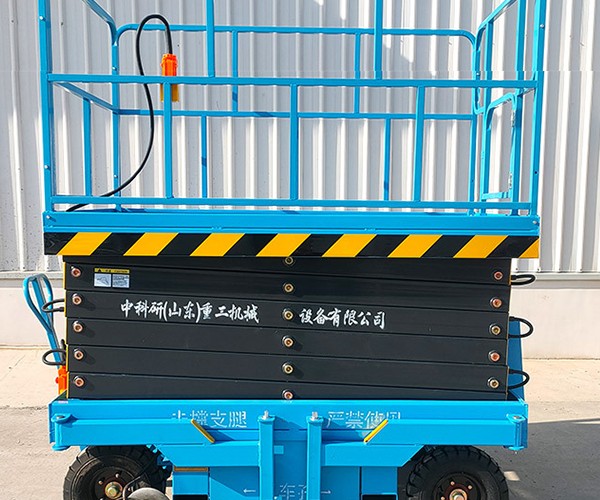 从江自行走升降机